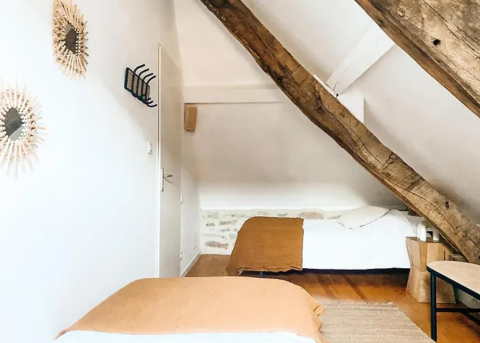 Mas Parenthese - Et Table D'hotes Bed and Breakfast 3*