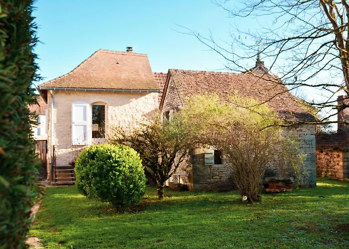 Mas Parenthese - Et Table D'hotes Bed and Breakfast 3*