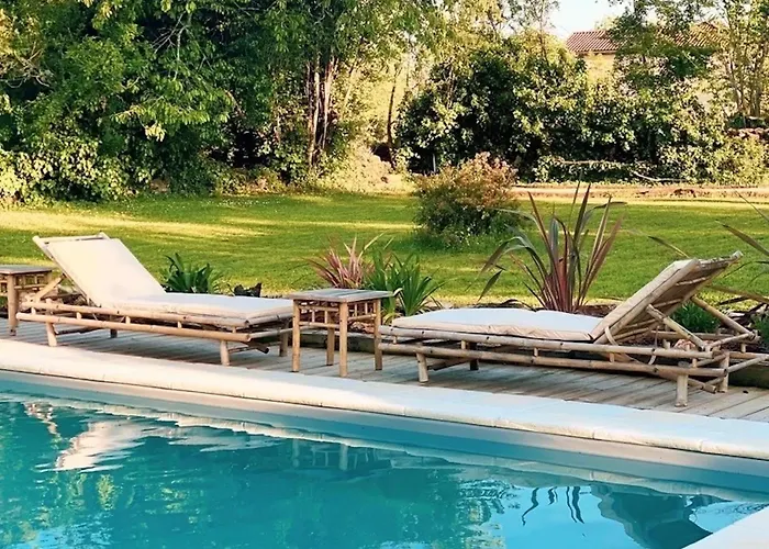 Mas Parenthese - Et Table D'hotes Bed and Breakfast